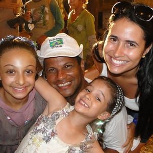 Mel Maia revive a história de 'Avenida Brasil', mas agora em uma personagem inédita. Descubra quem ela interpreta