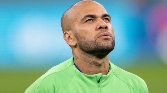 Daniel Alves pode ganhar indenização MILIONÁRIA de ex-clube após ser absolvido pela Justiça por acusação de estupro. Saiba quanto!