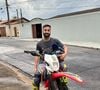 Nuri vive em São Paulo, capital, e atua como empresário