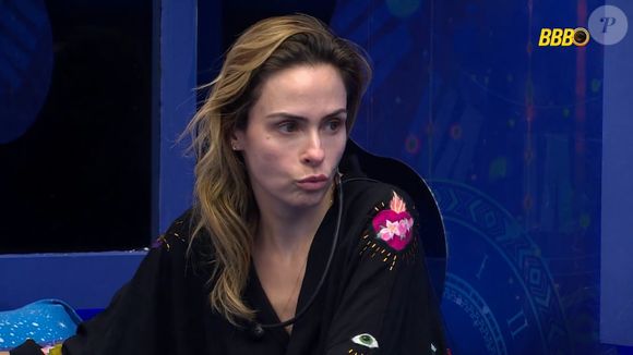 Ex-BBB chama atenção de aliada após polêmica com informação privilegiada dentro do reality