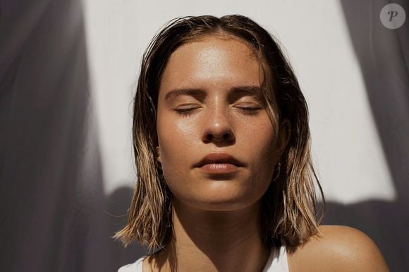 Segundo especialistas , é durante a infância que ocorre o primeiro estágio do desenvolvimento emocional, no qual as crianças aprendem a reconhecer e expressar suas emoções.