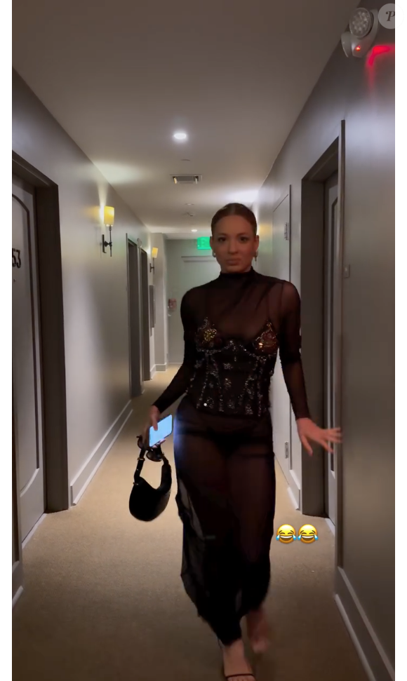 Na última quinta-feira (28), Bia do Brás mostrou seu look nada convencional para um jantar em Miami