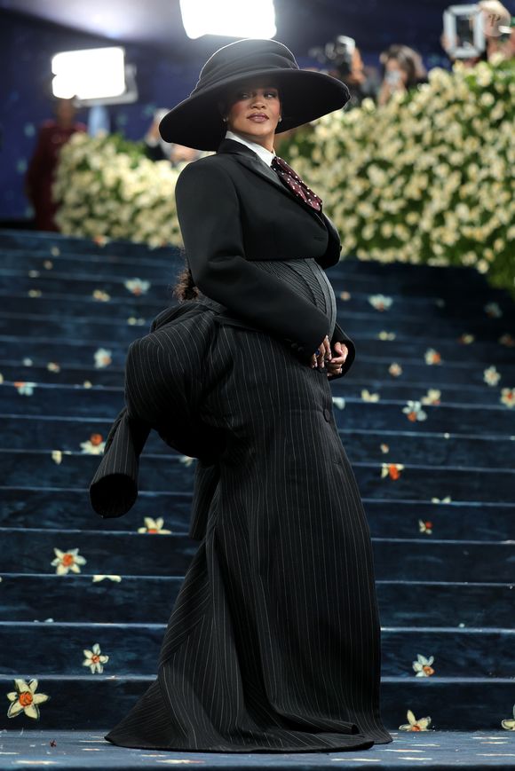 Cantora marca presença para apoiar A$AP Rocky, coanfitrião da edição ao lado de nomes como Pharrell e LeBron James