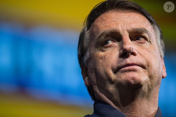 Bolsonaro pede autorização ao STF para realizar procedimento dermatológico em Brasília