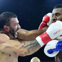 Fight Music Show 8: Davi Brito é nocauteado por Bambam e deixa ringue com 'balão de oxigênio', Whindersson Nunes apanha de Popó e mais. Aos resultados!