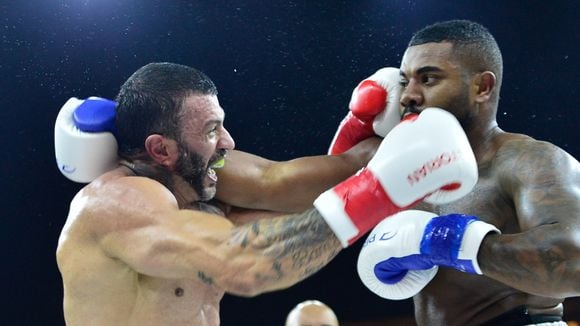 Fight Music Show 8: Davi Brito é nocauteado por Bambam e deixa ringue com 'balão de oxigênio', Whindersson Nunes apanha de Popó e mais. Aos resultados!