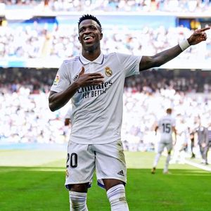 Vini Jr. mora na Espanha, onde joga pelo Real Madrid