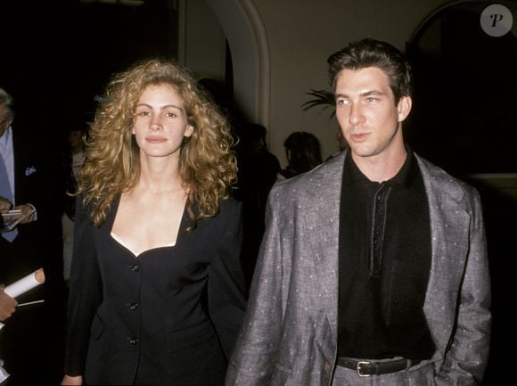 1988: toda cacheada, Julia Roberts mostrava seu visual natural