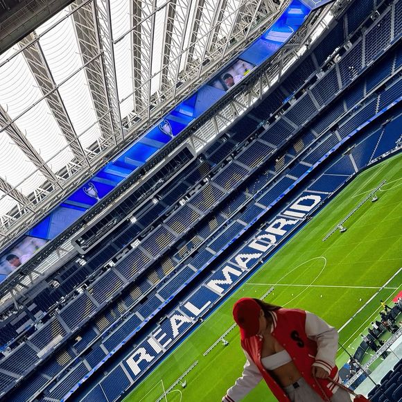 Bruna Pinheiro fez um tour no estádio do Real Madrid, onde Vini Jr. joga, no ano passado