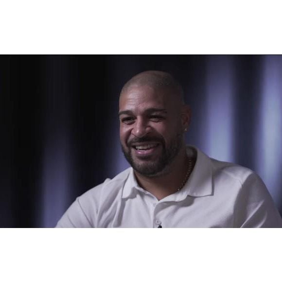 Climão no 'Lady Night'? Adriano Imperador teria abandonado gravação com Tatá Werneck em 15 de maio de 2025: 'Parecia não estar 100% sóbrio', disse fonte da jornalista Carla Bittencourt