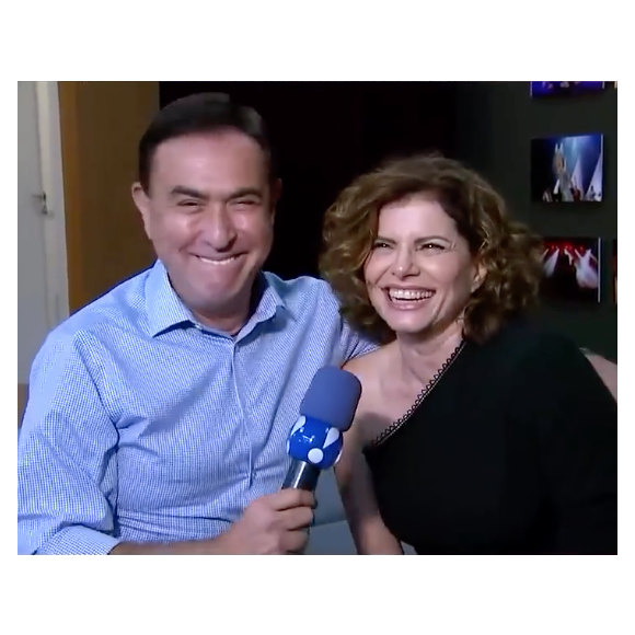 Em 2016, Débora Bloch deu uma entrevista para o jornalista Amaury Jr., onde contou alguns detalhes e curiosidades de sua vida