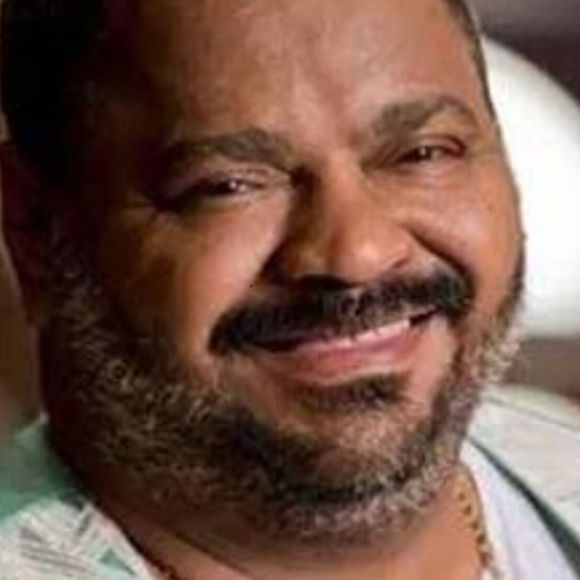 Arlindo Cruz morreu nesta sexta, 8; velório correrá neste sábado, 9, a partir das 18h, na quadra do Império Serrano, em Madureira, zona norte do Rio de Janeiro. Já o sepultamento ocorrerá no domingo, 10, às 11h, no Cemitério Jardim da Saudade.