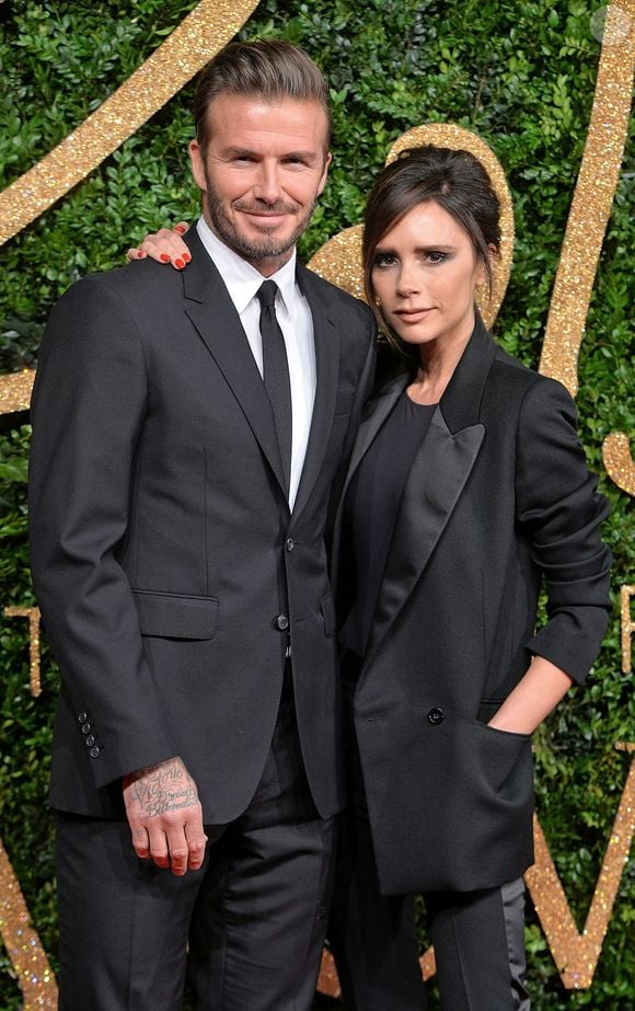 O empresário e ex-atleta é casado com a ex-Spice Girl e estilista Victoria Beckham, com quem tem quatro filhos: Brooklyn, Romeo, Cruz e Harper