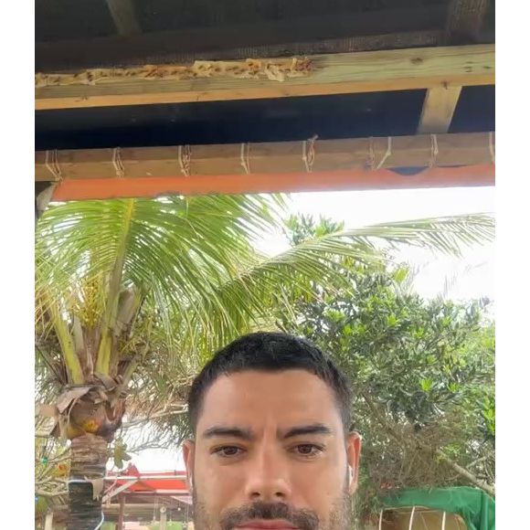 Pedro Andrade viveu uma situação inusitada com Sandy nesta semana