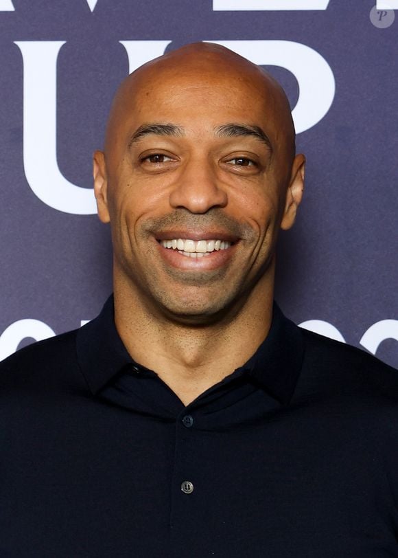 A cobertura de Thierry Henry no SoHo, em Manhattan, voltou ao mercado por US$ 25 milhões. O imóvel foi comprado pelo ex-jogador em 2010 e reúne luxo, história e uma vista privilegiada da cidade