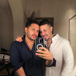 No texto, os influenciadores destacaram que terminaram o relacionamento sem brigas e caos