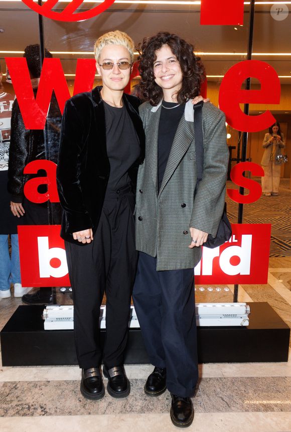 Esposa de Julia Anquier, Maria Beraldo ganhou notoriedade por tocar com Elza Soares e ser uma das fundadoras da banda Quartabê