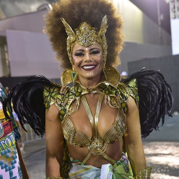 Viviane Araújo ganhou título de Rainha das Rainhas no Carnaval brasileiro