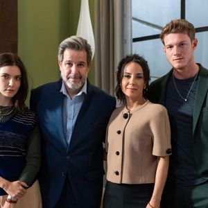 Zenilda (Andreia Horta) tem reviravolta em família: com Lorena (Alanis Guillen), Leonardo (Pedro Novaes) e Ferette (Murilo Benício)