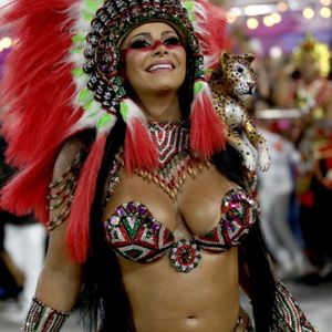 Viviane Araújo desfilou grávida no Carnaval de 2022, após a edição anterior ser cancelada pela pandemia
