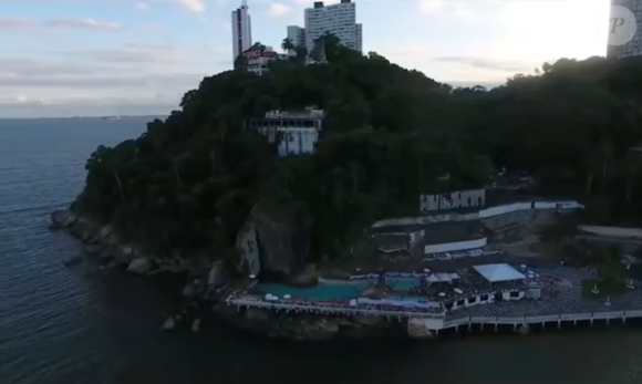 O evento terá início às 14h, em um cenário com vista privilegiada, perfeito para registros luxuosos, segundo o jornalista Felipeh Campos e reproduzidas pelo portal Leo Dias.