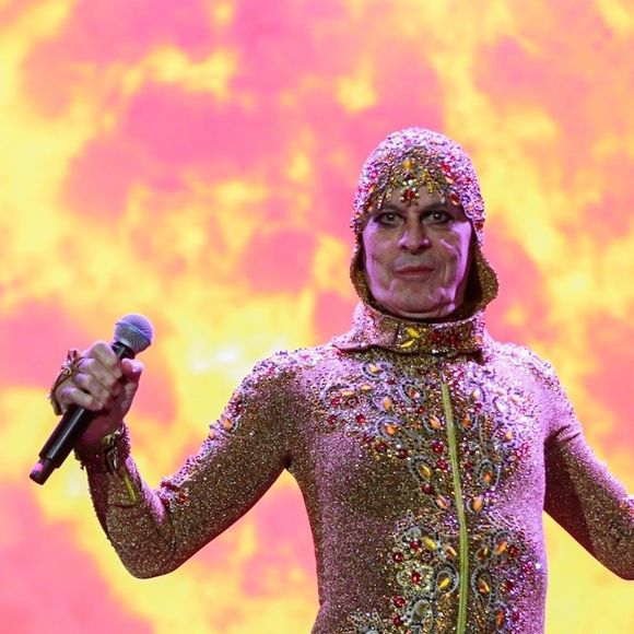 O trabalho de Jesuíta Barbosa como Ney Matogrosso foi tão bem feito que o cantor caiu no choro durante uma das gravações