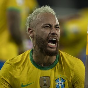 Entre lesões e polêmicas, Neymar enfrenta críticas após ser cortado da Seleção: ‘Não vamos arriscar’, afirma o jogador