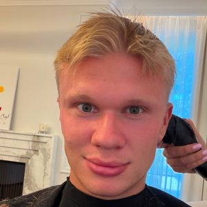 Corte de cabelo de Haaland: o atacante surpreendeu ao abandonar o penteado que ajudou a construir sua imagem de "viking" durante os últimos anos