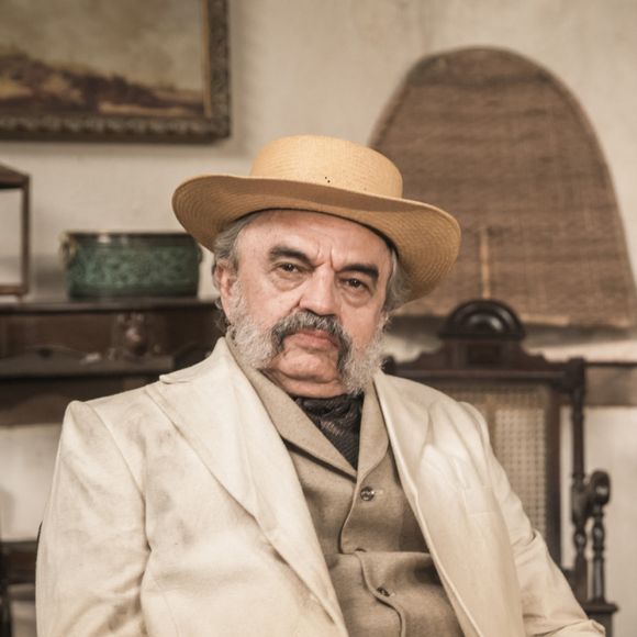 José Dumont preso conta com detalhes chocantes de abuso sexual. Apalpou 'nádegas, mamilos e pênis (com um tapa) do menino; tudo por cima das roupas'