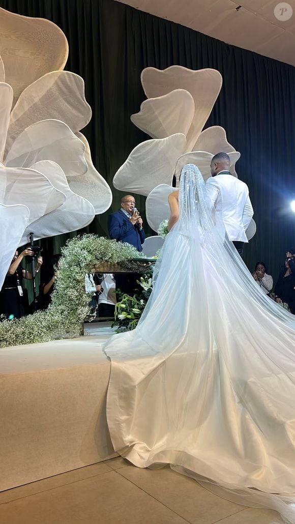 Davi Brito se casou com a influenciadora Emilly Araújo neste sábado, dia 5 de setembro de 2026