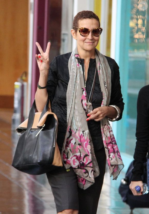 Betty Lago teria assinado o testamento 30 horas antes de morrer, acusou a filha