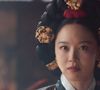 Vilã ardilosa, Consorte Kang acabou assassinada pelo bobo da corte Gong-gil, que vingou a morte da irmã