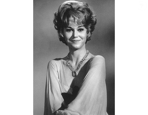 Em 'Any Wednesday', Jane Fonda foi muito elogiada por sua beleza, o que a colocou de vez em Hollywood