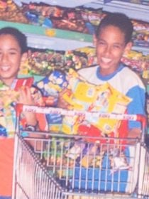'Tinha o sonho de ter uma fábrica de biscoitos quando era criança': aos 34 anos, Neymar entra em novo negócio com linha infantil para marca brasileira muito conectada com sua memória afetiva da infância