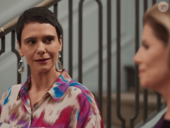 Celina (Malu Galli) teme ser desmascarada por Odete (Debora Bloch) como sócia da Paladar