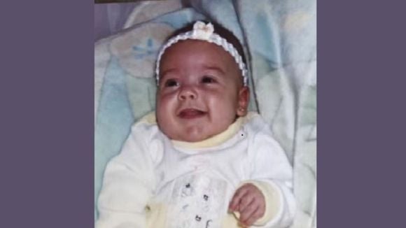 Nascida em 1998, essa bebê sorridente e bochechuda não imaginava que seria famosa; hoje coleciona algumas polêmicas na vida. Reconhece?