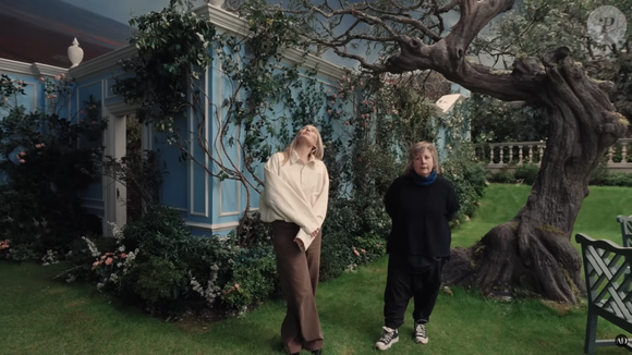 Margot Robbie e Suzie Davies mostraram os detalhes o jardim de 'O Morro dos Ventos Uivantes'