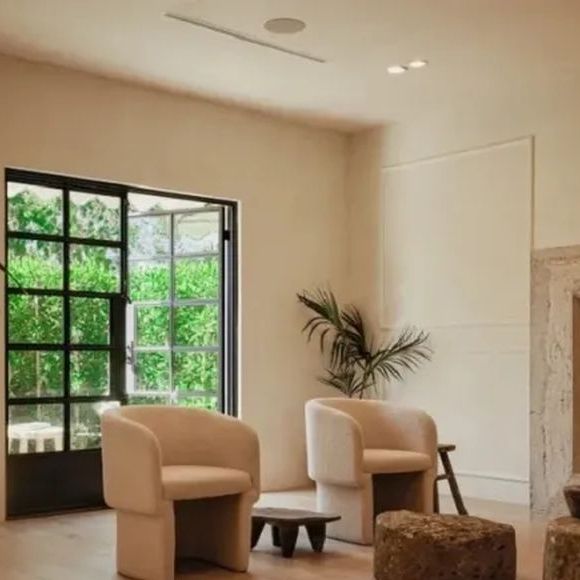 A mansão de Shawn Mendes em Los Angeles tem 371 metros quadrados