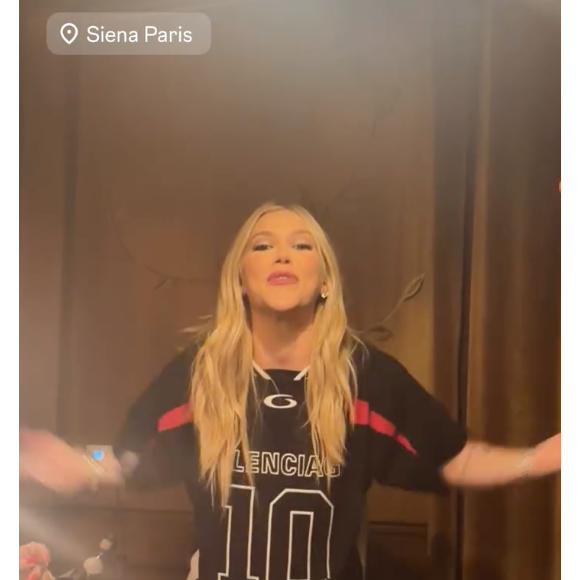 Virgínia cantou sucessos, se divertiu e compartilhou diversos detalhes em suas redes sociais