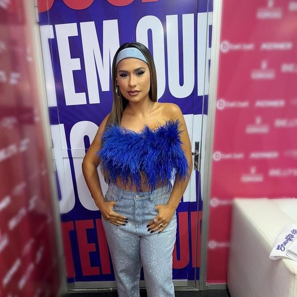 E essas 28 fotos provam o quanto o corpo de Simone Mendes mudou com a perda dos 30 kg!