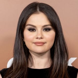 Selena Gomez é dona de uma Mercedes GLA 250 avaliada em R$ 242 mil