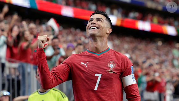 Hoje Cristiano Ronaldo está assim: uma das maiores lendas do futebol que transformou os olhos do público para o esporte