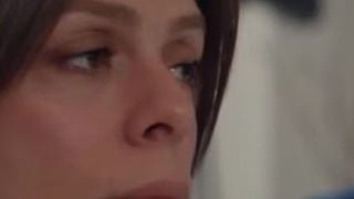 O difícil e emocionante divórcio de Karsu em 'Coração de Mãe': mulher batalhadora ganha liberdade do marido violento, mas tudo acaba em sangue