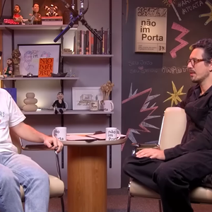Em conversa com o humorista Gregório Duvivier, João Vicente de Castro causou ao revelar que um famoso copiaria Chay Suede