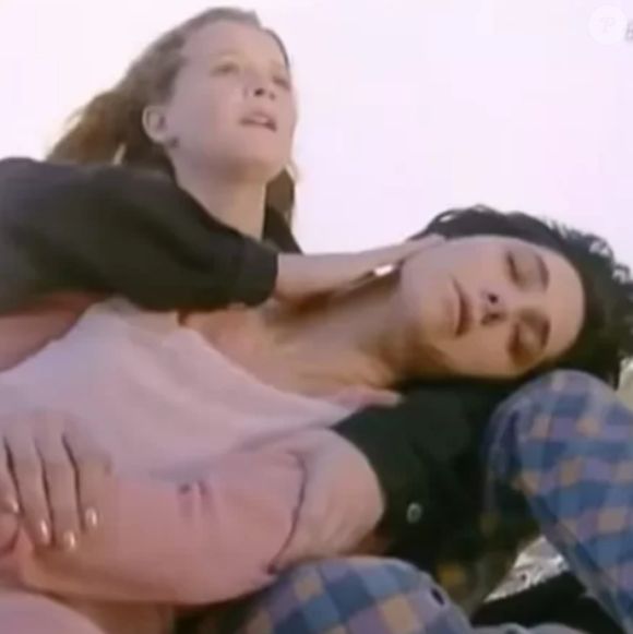 Na novela 'A Viagem', Diná (Christiane Torloni) morrerá nos braços de Beatriz (Fernanda Rodrigues) em triste cena