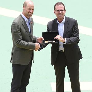 Príncipe William recebeu das mãos de Eduardo Paes a chave do Rio de Janeiro