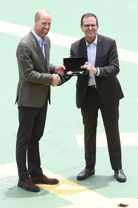 Príncipe William recebeu das mãos de Eduardo Paes a chave do Rio de Janeiro