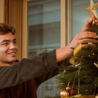 Onde não colocar a árvore de Natal (e por que é melhor evitar esses locais): até mesmo seu WiFi pode falhar!