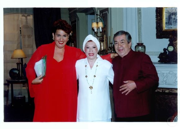 Claudia Jimenez, Berta Loran, Carvalhinho nos bastidores da novela torre de Babel