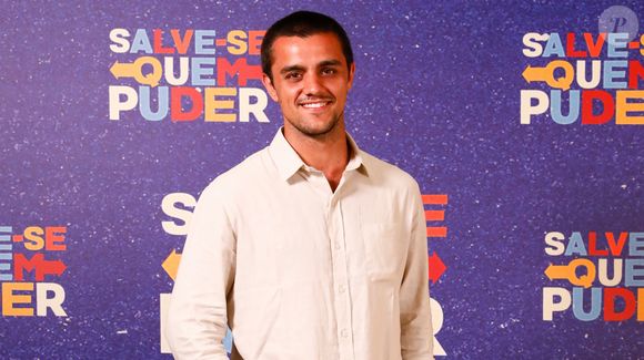 Felipe Simas testou positivo para o coronavírus, em 11 de abril de 2020